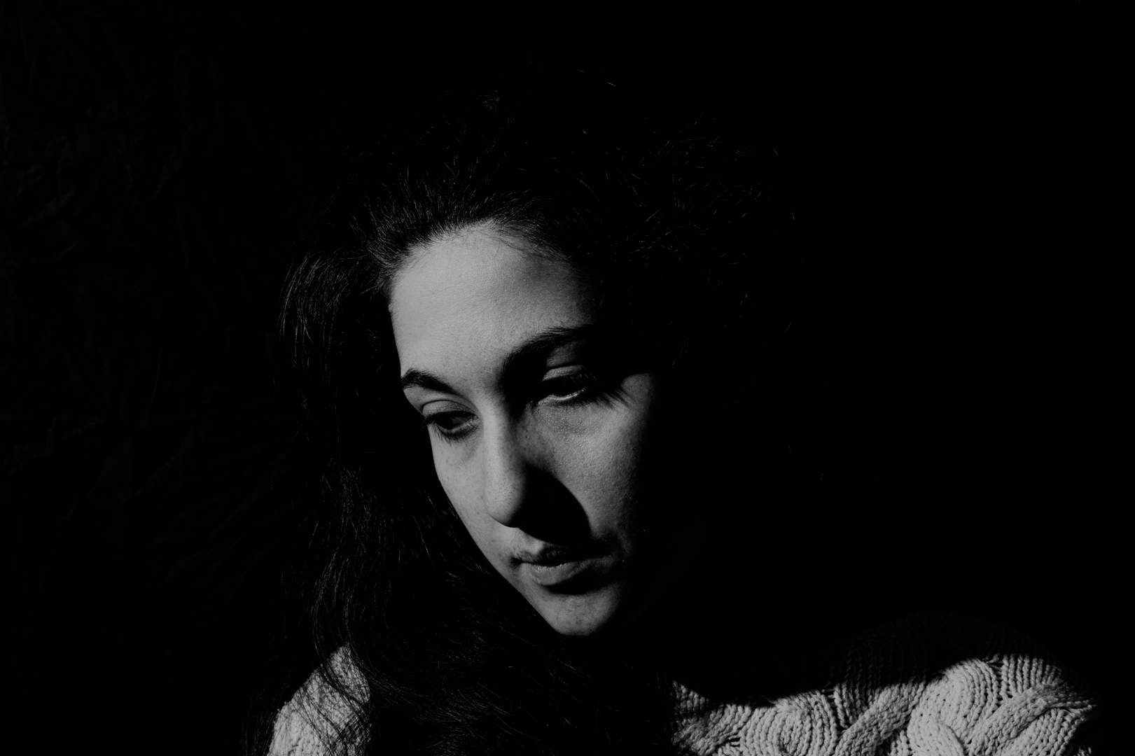 Portrait d'Anaëlle avant qu'elle ne soit dans le développement personnel. Ce portrait représente la dépression par laquelle elle est passée.